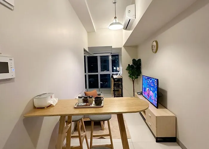 Apartment Bgc 1br With Fast Wifi And Pool Use *