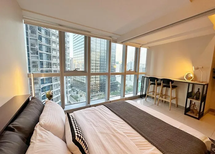 Bgc 1br With Fast Wifi And Pool Use Manila