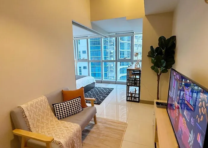Apartment Bgc 1br With Fast Wifi And Pool Use Manila