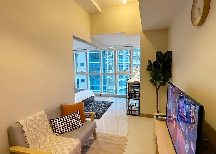 Bgc 1br With Fast Wifi And Pool Use Apartment Manila