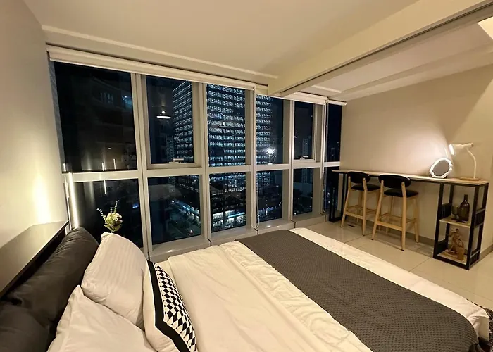 Bgc 1br With Fast Wifi And Pool Use Apartment *